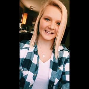 Meet your Posher, Caroline